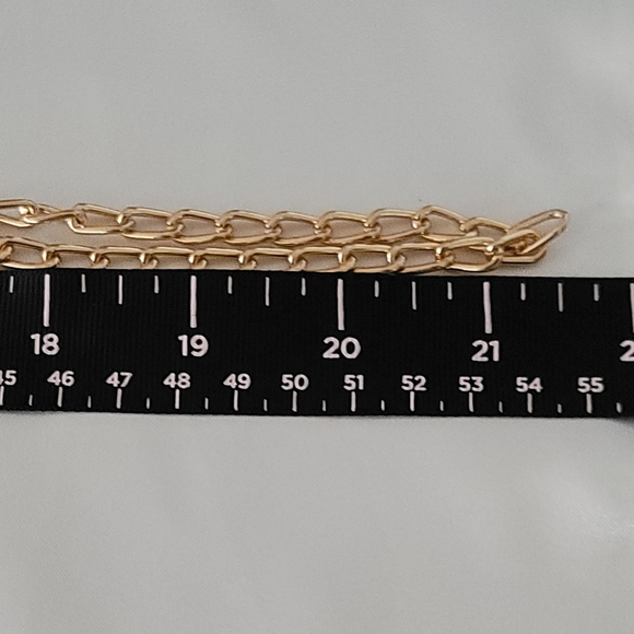 I ▪︎ T Crossbody bag  . - Picture 8 of 10